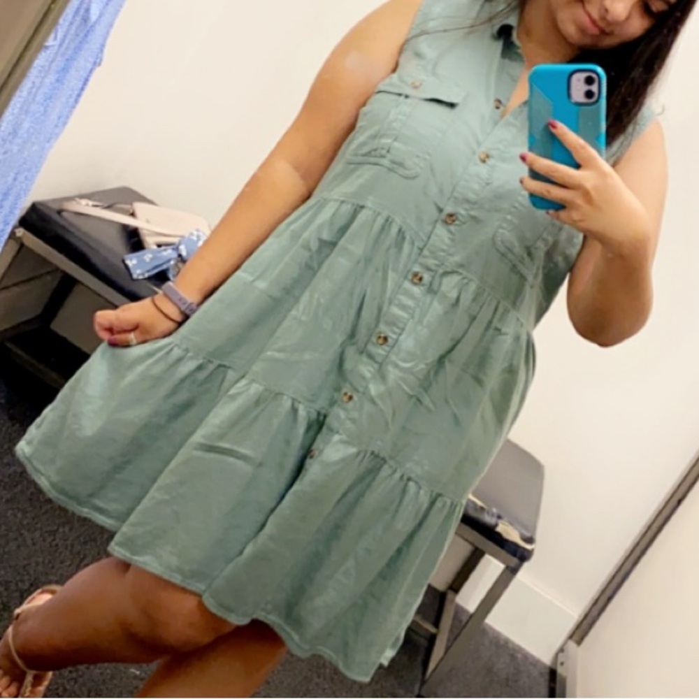 Sleeveless Green Button-Up Dress • Size L • Worn Once